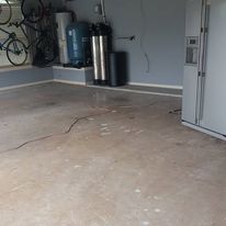 longhorn-custom-painting-garage-floor-before